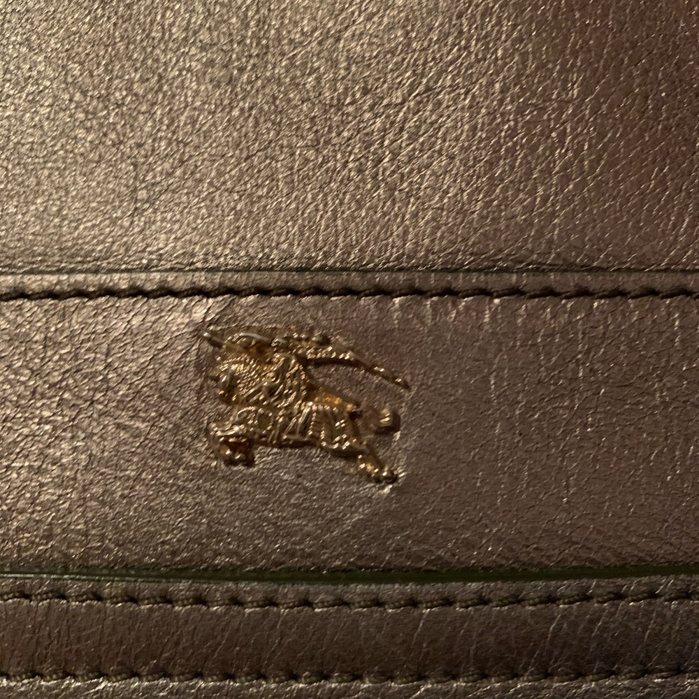 💯 Burberry Leather Clutch Pewter - Picture 3 of 8